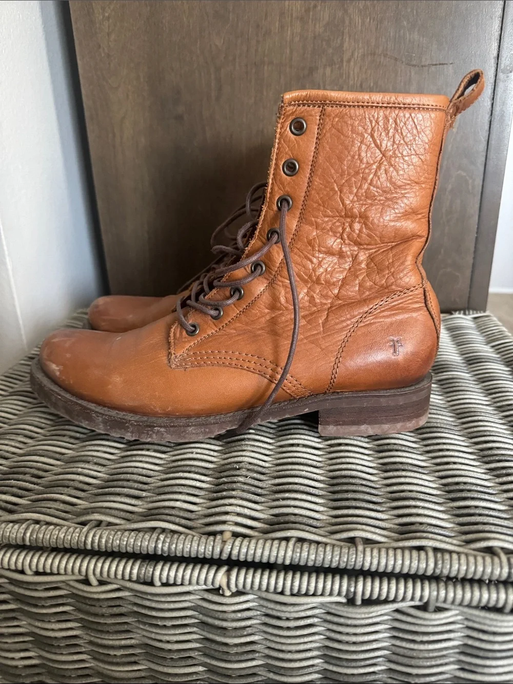 Women’s Frye Tan Leather Lace-Up Boots